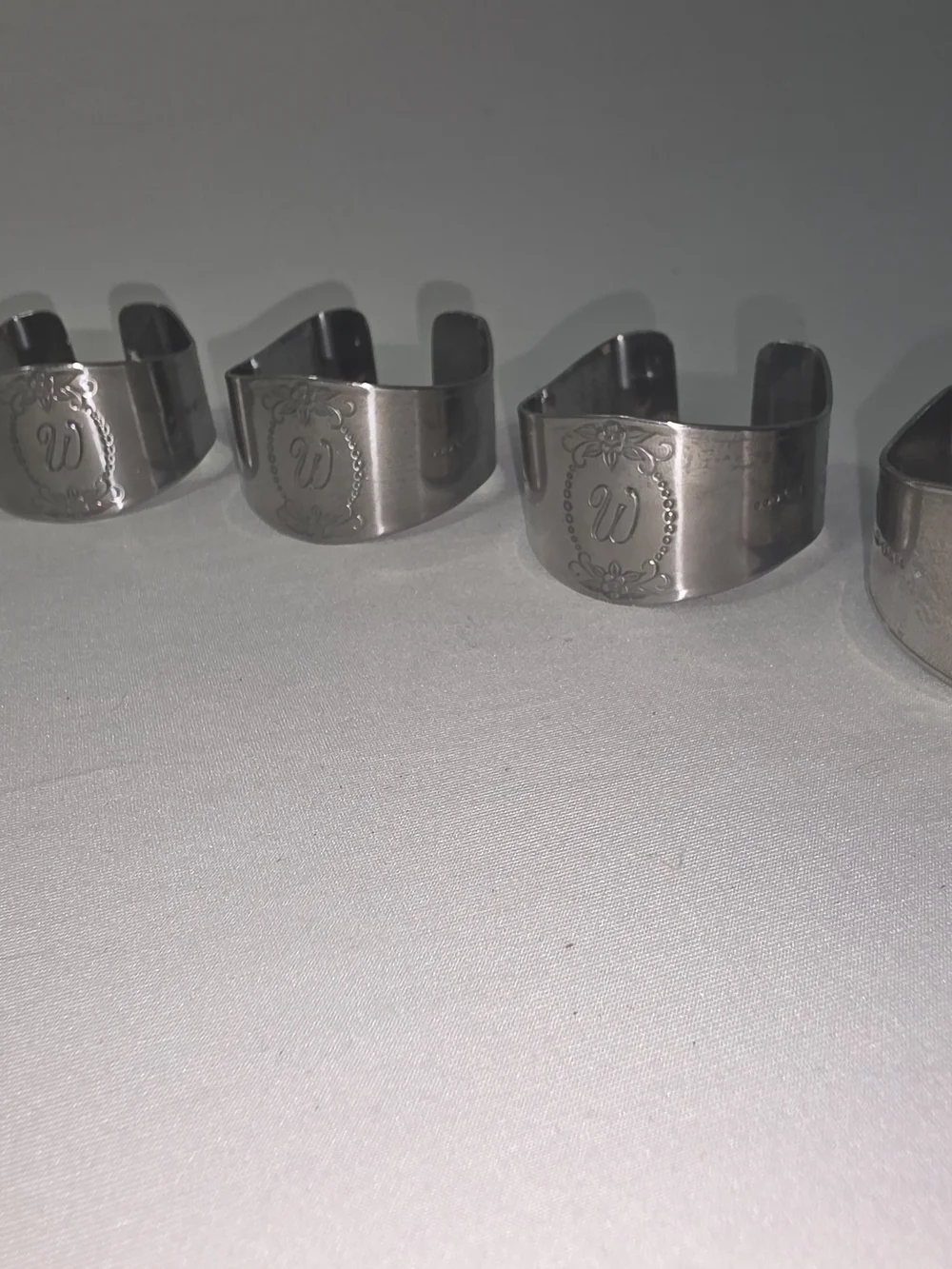 Custom Craft Stainless Steel Silver Napkin Rings with 'W' Monogram - Set of 8